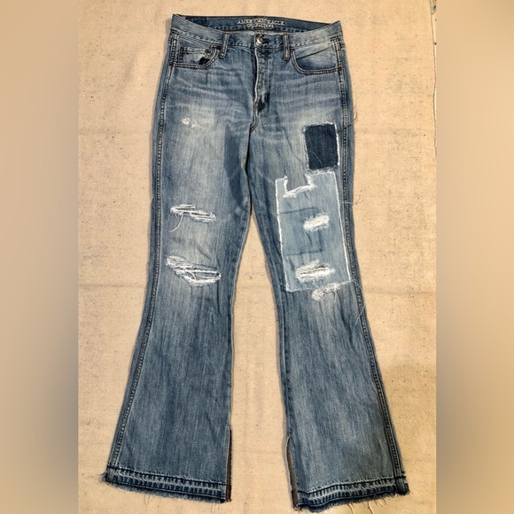 American Eagle Jeans Vintage Hi Rise Flare Leg Distressed Size 10 Long - Picture 2 of 6